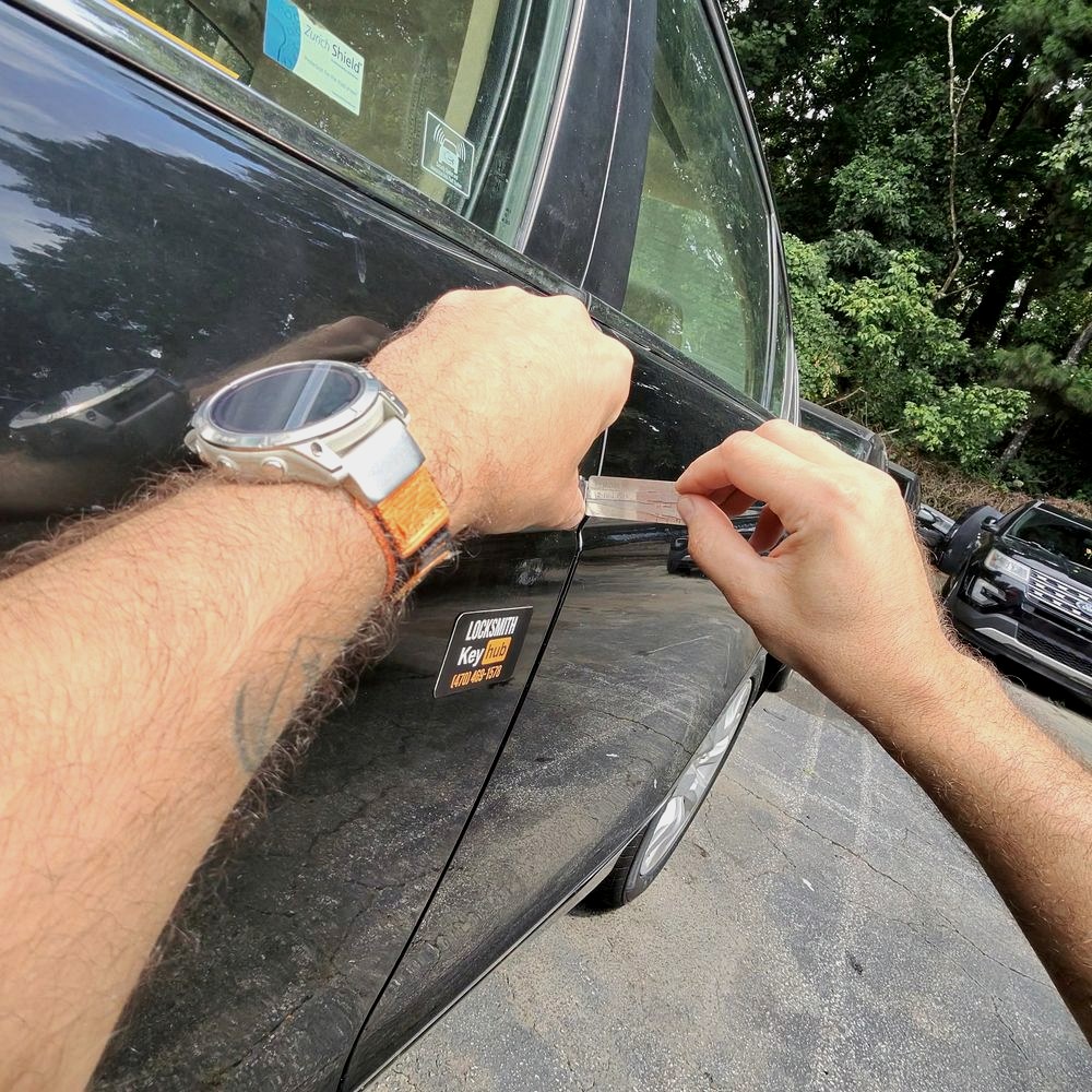 Damage-free car door opening during a lockout